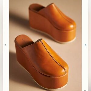 Anthropologie Intentially Blank clog heels❤️❤️❤️❤️